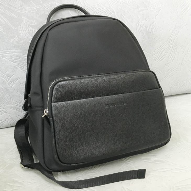 Ransel khusus untuk pria