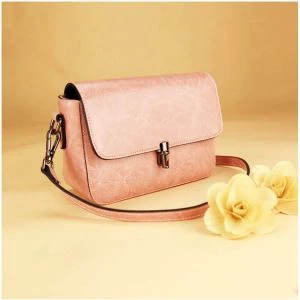 Tas crossbody untuk perjalanan