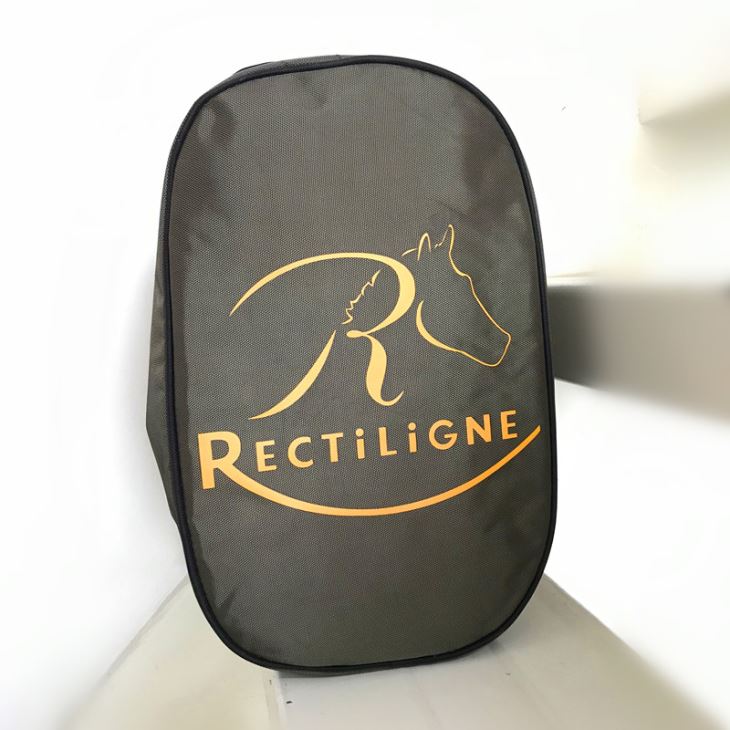 Tas helm menunggang kuda
